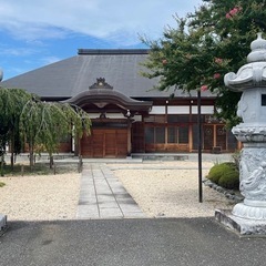 次回のお寺ヨガは９月です