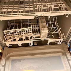 パナソニック　食器洗い乾燥機 NP-TH4  分岐水栓、置き台付き　洗剤タブレットプレゼント