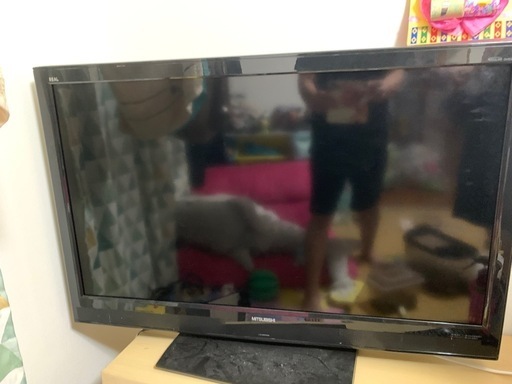 テレビ　　40型