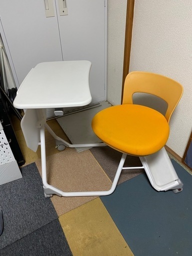 イトーキ イス 机セット 引き取り限定 - 机 イトーキ イス 机セット 引き取り限定 - 机