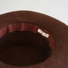 フェルト帽子　焦げ茶  momo et associes