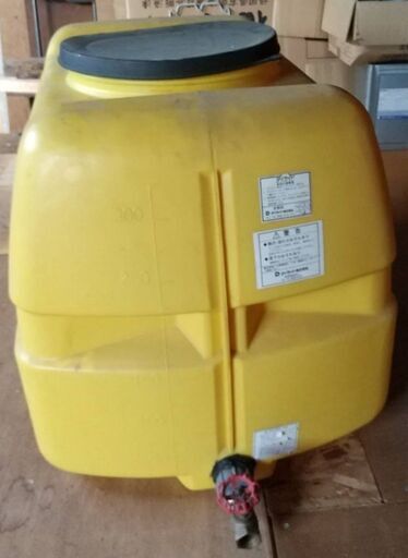 水タンク 300リットル