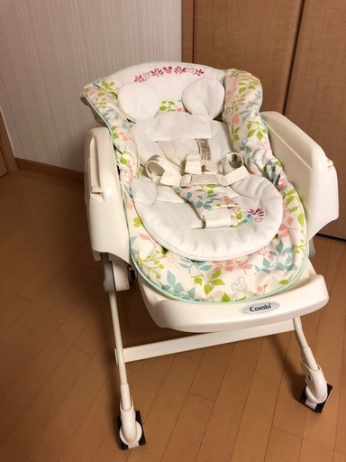 COMBI ベビーステーション ネムリラ ミッキーマウス モデル 手動スウィング コンビ ハイローチェア＆替えカバー＆防水カバーセット