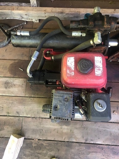 エンジン式薪割機