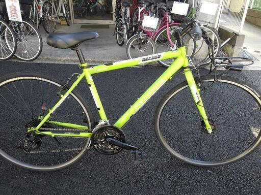 中古自転車３１９３　前後タイヤ新品！　クロスバイク　７００×２８C   ３ ×７段ギヤ　LEDオートライト　＊シートポストが錆びつていてサドルの高さの上下の調整できませんので少しお安くしています。身長１７０㎝前後