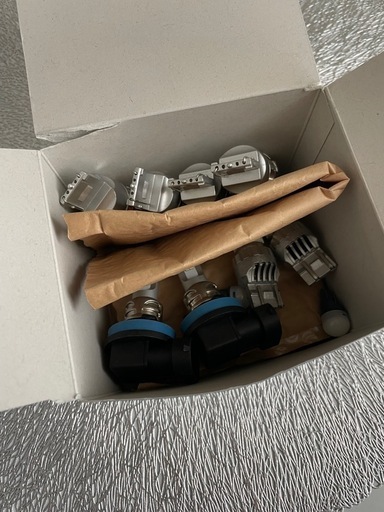 不具合無し／美良品／お得／高品質／大人気30系プリウス用／各種LEDバルブセット