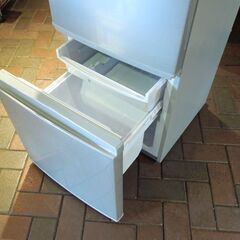 SHARP 137L 2ドア冷蔵庫 SJ-D14E-S シルバー 2018年製 シャープ 冷蔵庫 札幌市東区 新道東店