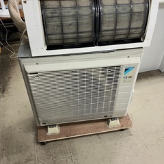 取引場所 南観音 K2408-316 ダイキン ルームエアコン 2017年製 ATR40UPE5-W 主に14畳用 リモコンあり ポンプダウン実施済み  エアコンガス残量不明 エアコン本体清掃必要 取り付け業者はお客様で手配お願いします。 取引場所 南観音 K2408-316 ダイキン ルームエアコン 2017年製