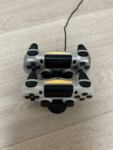 値下げしました】PS4とコントローラー2つ、ソフト5本セット 値下げ可能