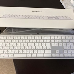 アップルMagic Keyboard、テンキー付き