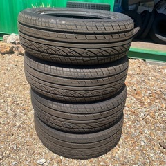 215/60R17 中古タイヤセット 