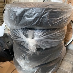 【値下げしました】ハイエース8型新車外し タイヤホイールセット