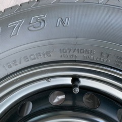 【値下げしました】ハイエース8型新車外し タイヤホイールセット