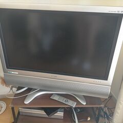 Sharpの37インチテレビ：AQUOSのLC-37AD1