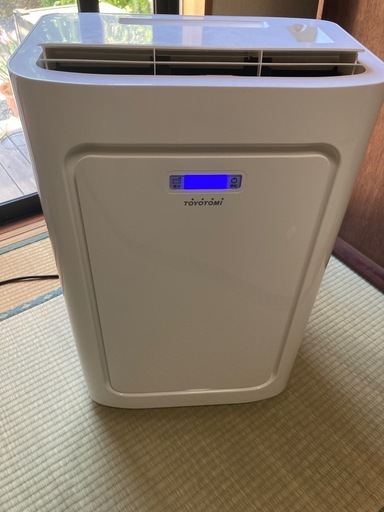 夏も冬も使えます トヨトミ 2016年製  スポット冷暖エアコン  スポットクーラー