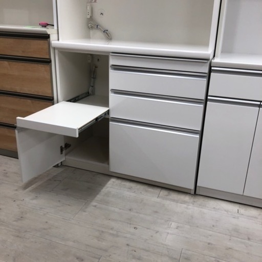 松田家具レンジボード　スライド扉ホワイト【トレファク堺福田店】 松田家具レンジボード スライド扉ホワイト【トレファク堺福田店】 松田