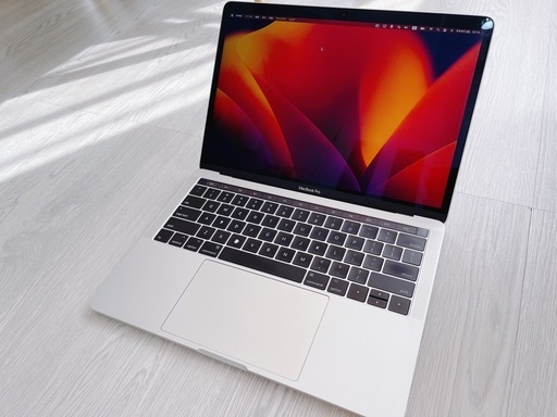 MacBook Pro 2017 13インチ 16GB SSD512GB 中古品 バッテリー交換済み