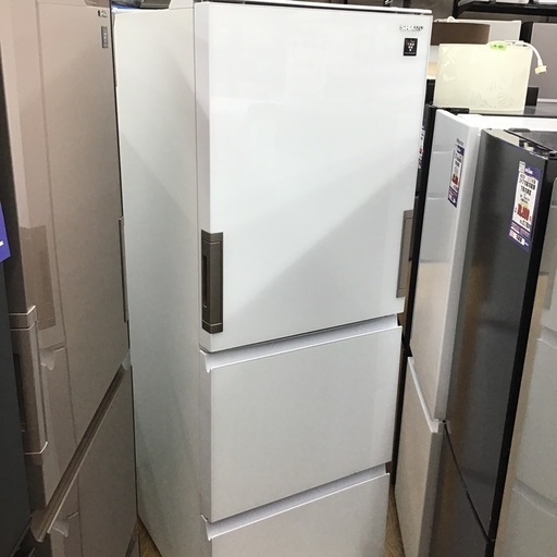 #H-18【ご来店頂ける方限定】SHARPの3ドア冷凍冷蔵庫です