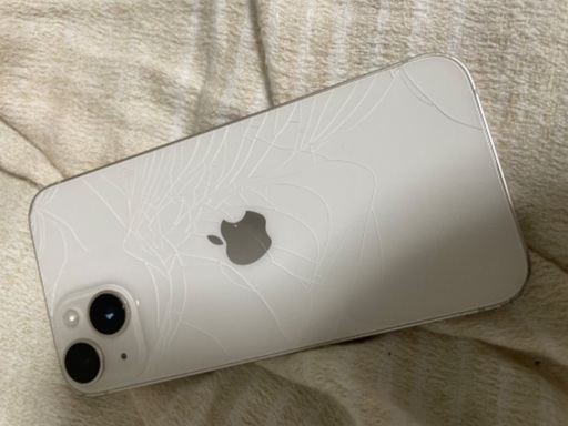 iPhone14 背面割れ