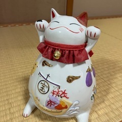 猫　置物　オブジェ　貯金箱