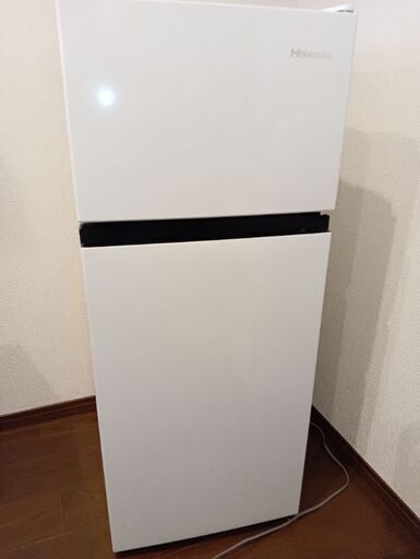 ほぼ新品の冷蔵庫124L