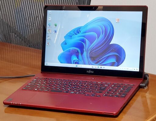 富士通 薄型15インチ高精細フルHD【win10+win11 起動8秒 CPUスコア5316】i7 新品SSD256GB/ office JW-CAD
