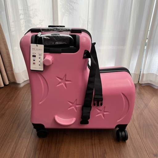 子どもが乗れるスーツケース　キャリーケース　3-6歳用　新品未使用