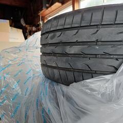 中古タイヤ4本。ダンロップDIREZZA DZ102
245/40R18
