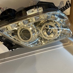 プラド　社外ヘッドライト