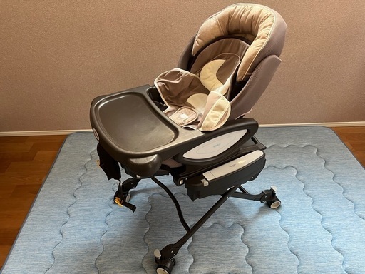 ハイローチェア 電動 アップリカ ユラリズムオートプラスHIDX お話中