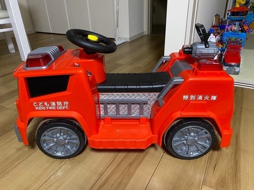 電動自動車   子供 消防車