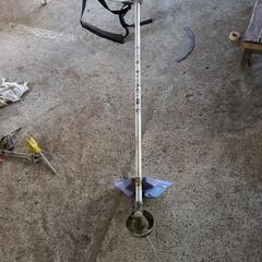 （YRさんとお話し中）日立草刈り機