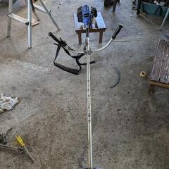 （YRさんとお話し中）日立草刈り機