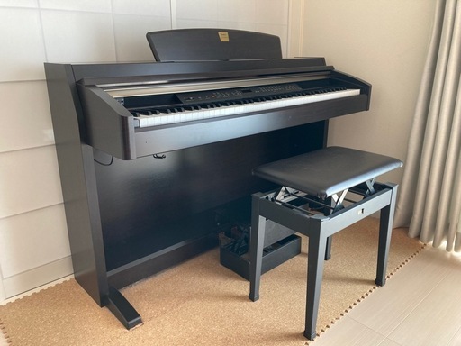 ヤマハの電子ピアノClavinova（クラビノーバ）CLP-240　♪ ピアノ椅子、ピアノ補助台一式