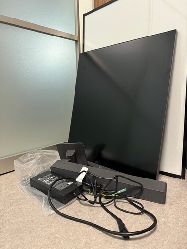 LG 縦型モニター