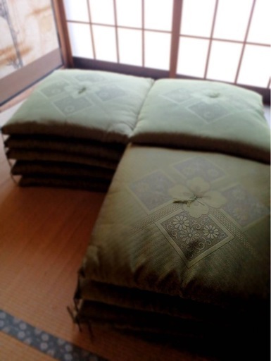 座布団　法事、寄合など用　18枚セット　58×60×7センチ