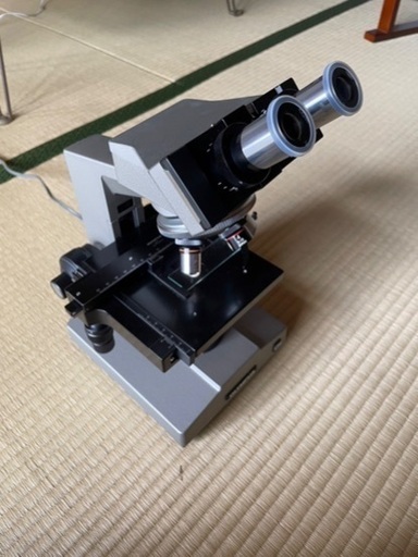 OLYMPUS オリンパス 双眼 研究用生物顕微鏡 CHB 木製箱付き 通電確認済み