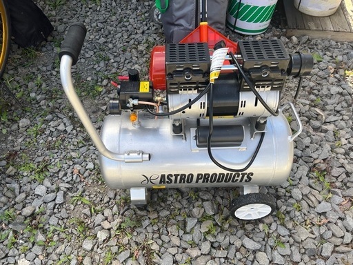 アストロプロダクツ、アルミコンプレッサーになります。\n