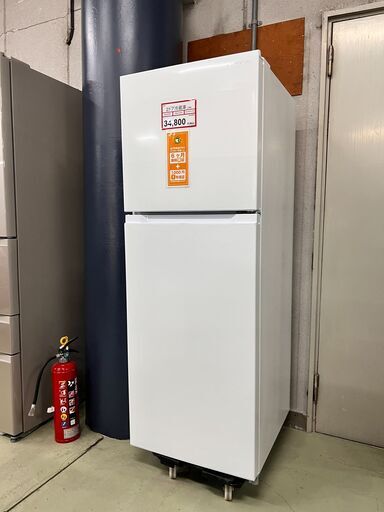 2022年製❕　大きめ2ドア冷蔵庫❕　H61
