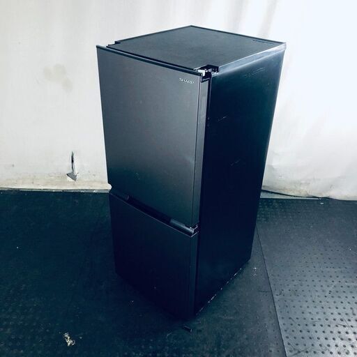 ID:rd24186 シャープ SHARP 冷蔵庫 一人暮らし 中古 2023年製 2ドア 152L グレー ファン式 両方開き SJ-D15J-H  【リユース品：状態C】【送料無料】【設置費用無料】