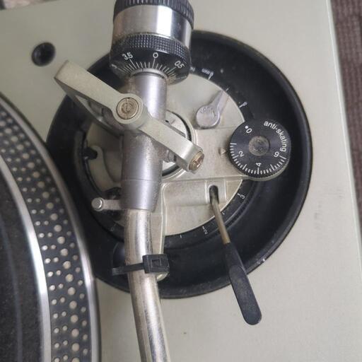 ターンテーブル　レコードプレーヤー　ＤJ  Technics SL-1200MK5