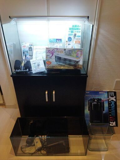 水槽台　水槽　LED照明　フィルターなど　全てを引取に来れる方