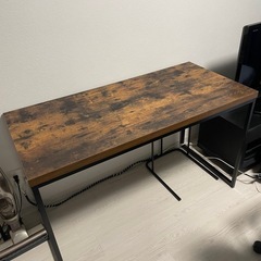 デスク、椅子、サイドテーブルセット