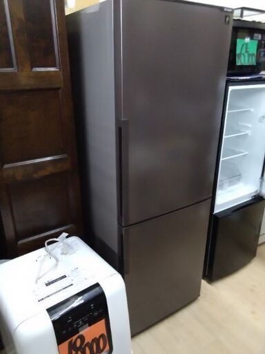 2018年　極上美品　シャープ　プラズマクラスター搭載　大容量　冷蔵庫
