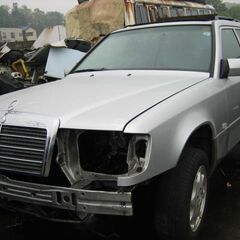 MB-124-前期型TE-ワゴン外装部品販売 MB-124-前期型TE-ワゴン外装部品販売