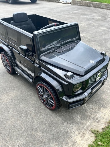 ベンツ　乗用ラジコンカー