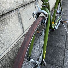 クロスバイク HEAD METISIA 内装5段変速 ノーパンクタイヤ グリーン