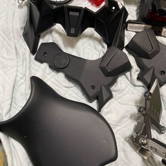 新車外し　ニンジャSL  NINJA250SLカウルほぼ一式
