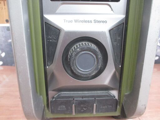 マキタ makita HR0056 充電ラジオ 中古品 アダプタ付き 本体のみ ※40Vのみしか使用不可  【ハンズクラフト宜野湾店】 マキタ makita HR0056 充電ラジオ 中古品 アダプタ付き 本体のみ ※40V