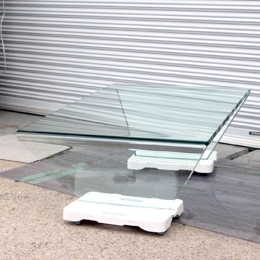 boconceptガラステーブル 【送料込み】 T208)【東京・神奈川限定配送】BoConcept ガラステーブル 幅116cm